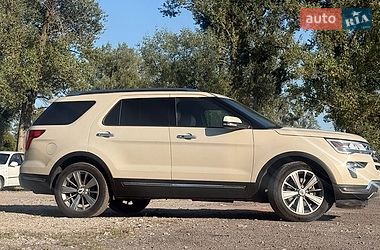 Позашляховик / Кросовер Ford Explorer 2018 в Києві