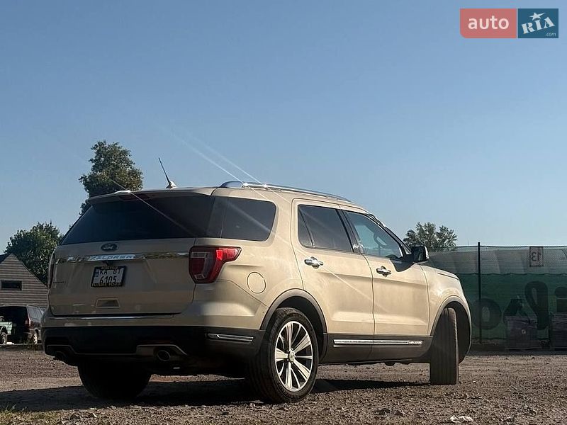 Позашляховик / Кросовер Ford Explorer 2018 в Києві