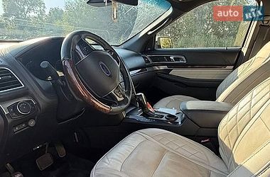 Позашляховик / Кросовер Ford Explorer 2018 в Києві