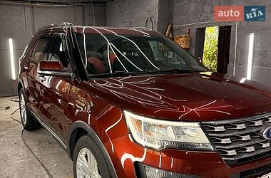 Позашляховик / Кросовер Ford Explorer 2015 в Києві