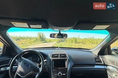 Позашляховик / Кросовер Ford Explorer 2015 в Києві
