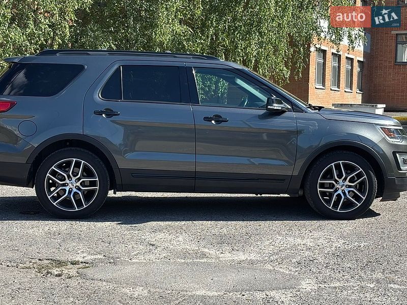 Внедорожник / Кроссовер Ford Explorer 2017 в Полтаве
