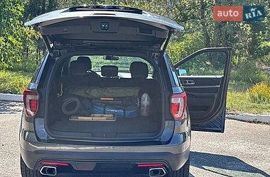 Внедорожник / Кроссовер Ford Explorer 2017 в Полтаве