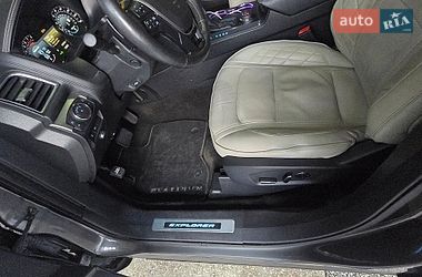 Позашляховик / Кросовер Ford Explorer 2015 в Одесі фото 34 Позашляховик / Кросовер Ford Explorer 2015 в Одесі