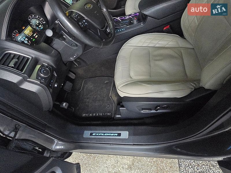 Позашляховик / Кросовер Ford Explorer 2015 в Одесі фото 34 Позашляховик / Кросовер Ford Explorer 2015 в Одесі