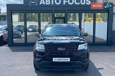 Позашляховик / Кросовер Ford Explorer 2015 в Києві