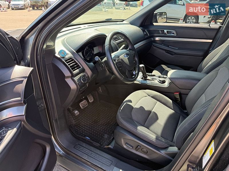 Позашляховик / Кросовер Ford Explorer 2018 в Києві