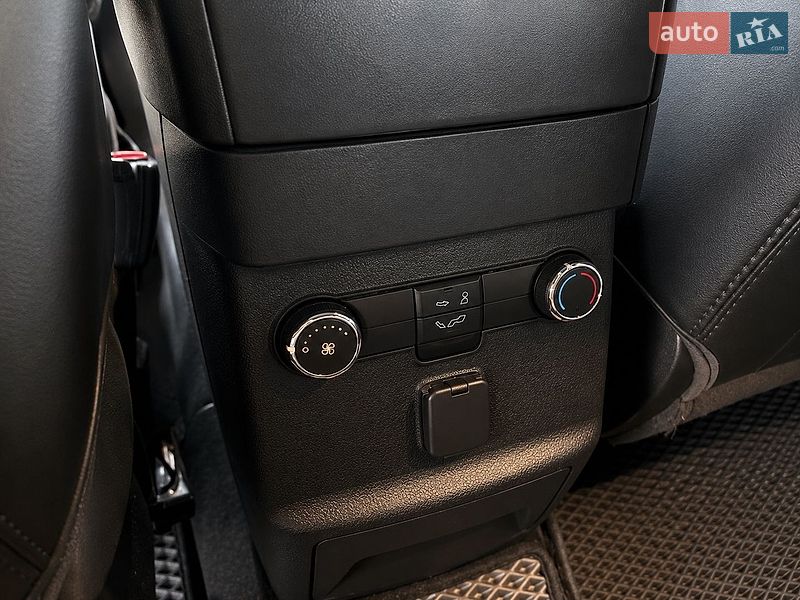 Позашляховик / Кросовер Ford Explorer 2017 в Володимирі фото 8 Позашляховик / Кросовер Ford Explorer 2017 в Володимирі