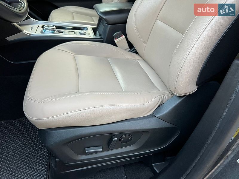 Внедорожник / Кроссовер Ford Explorer 2020 в Ровно