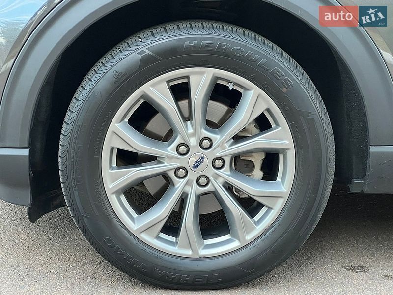 Внедорожник / Кроссовер Ford Explorer 2020 в Ровно