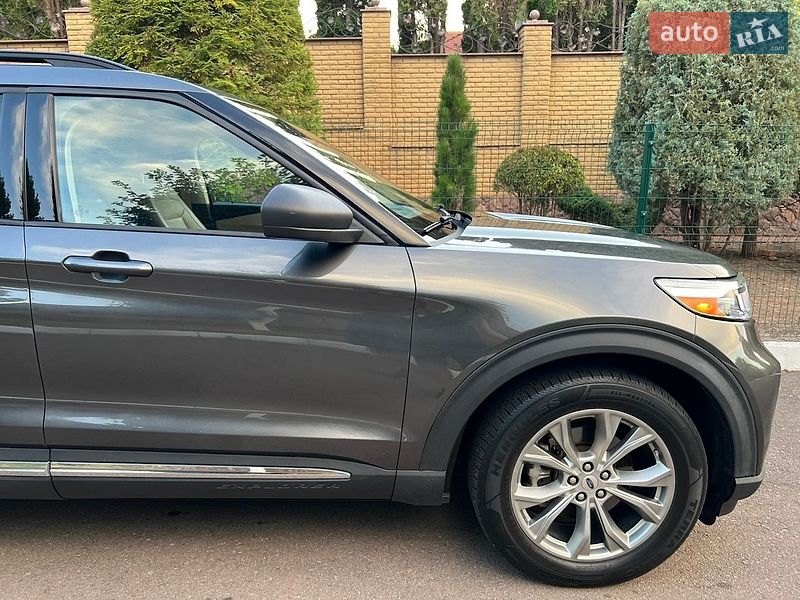 Внедорожник / Кроссовер Ford Explorer 2020 в Ровно