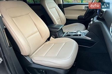 Внедорожник / Кроссовер Ford Explorer 2020 в Ровно
