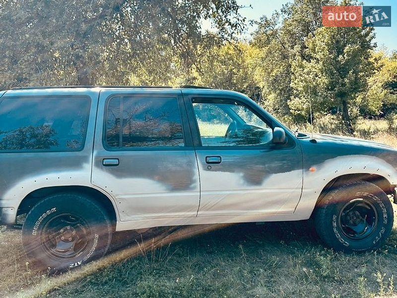 Внедорожник / Кроссовер Ford Explorer 1998 в Харькове