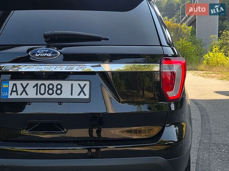 Позашляховик / Кросовер Ford Explorer 2017 в Києві