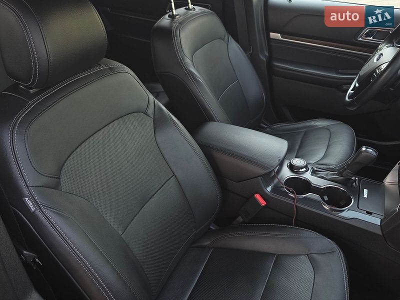 Позашляховик / Кросовер Ford Explorer 2017 в Києві