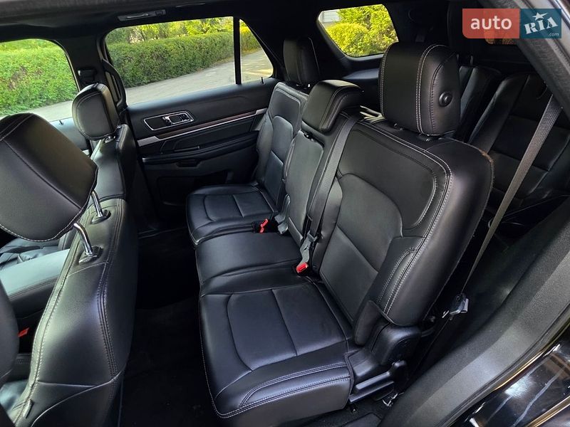 Позашляховик / Кросовер Ford Explorer 2017 в Києві