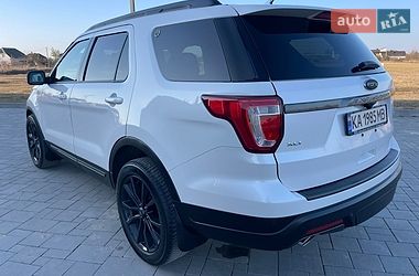 Позашляховик / Кросовер Ford Explorer 2018 в Рівному