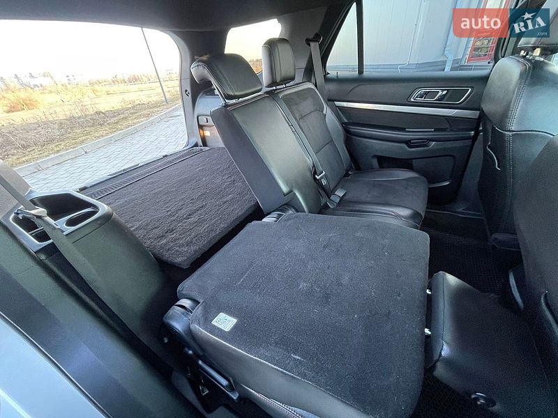 Позашляховик / Кросовер Ford Explorer 2018 в Рівному