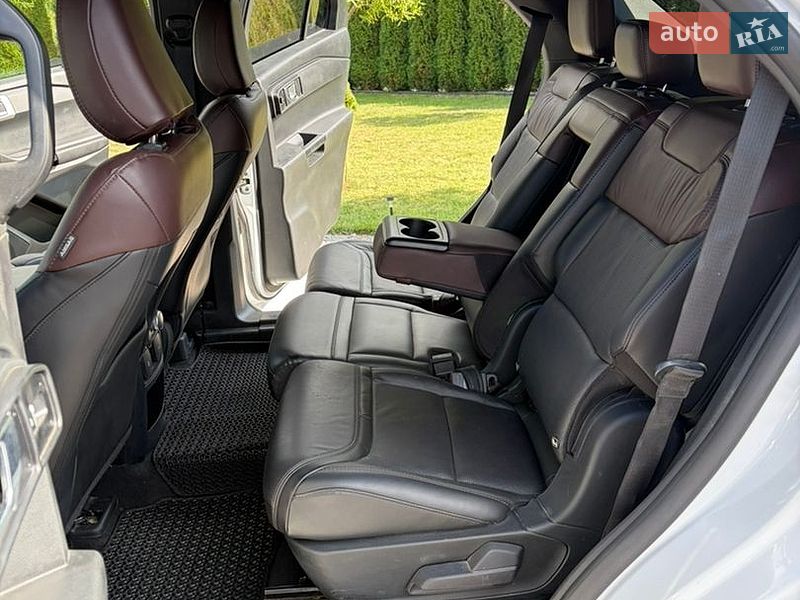 Внедорожник / Кроссовер Ford Explorer 2020 в Львове