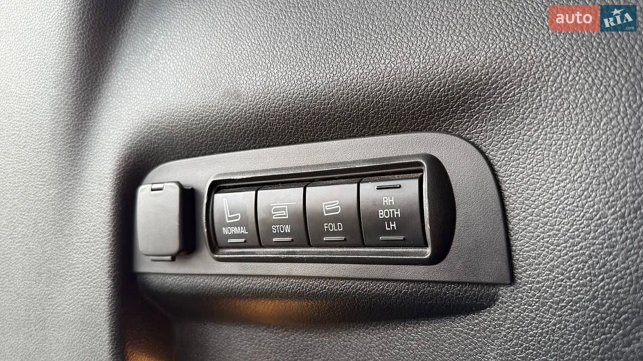 2017 Ford Explorer - мініатюра 16
