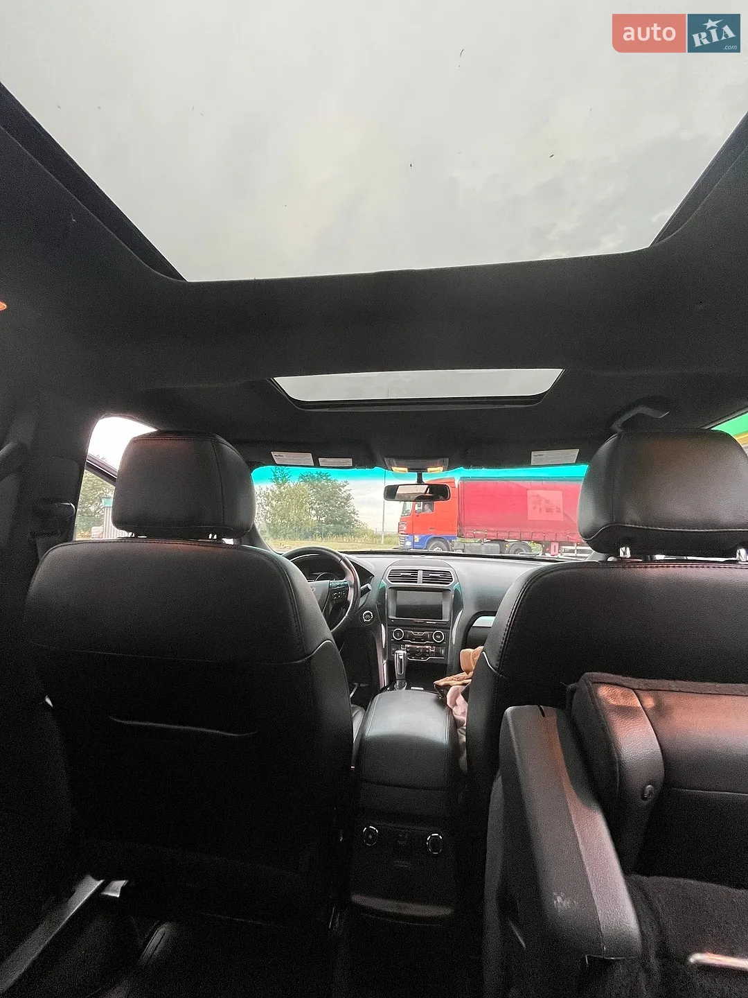 2016 Ford Explorer - мініатюра 17