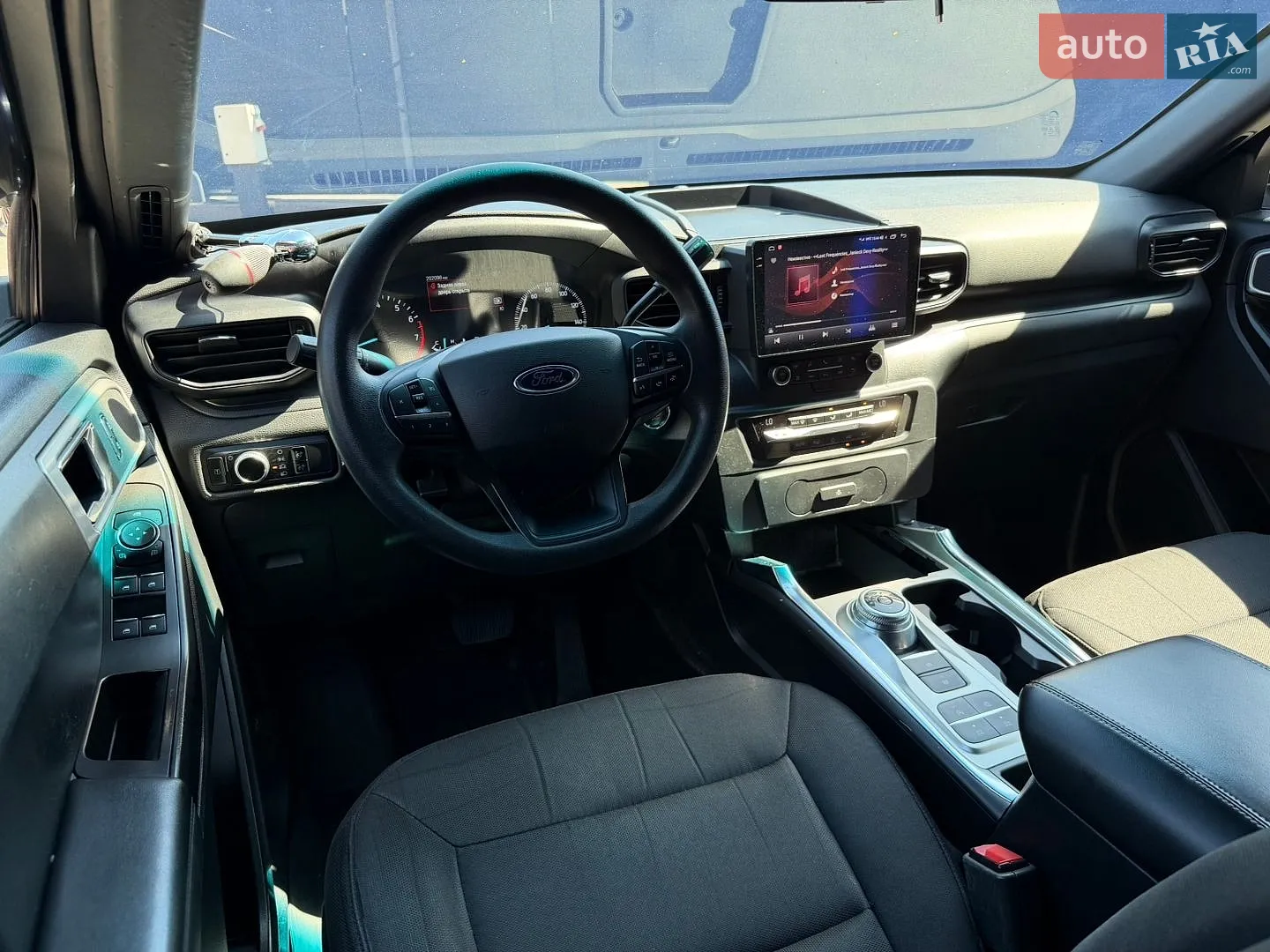 2020 Ford Explorer - мініатюра 8