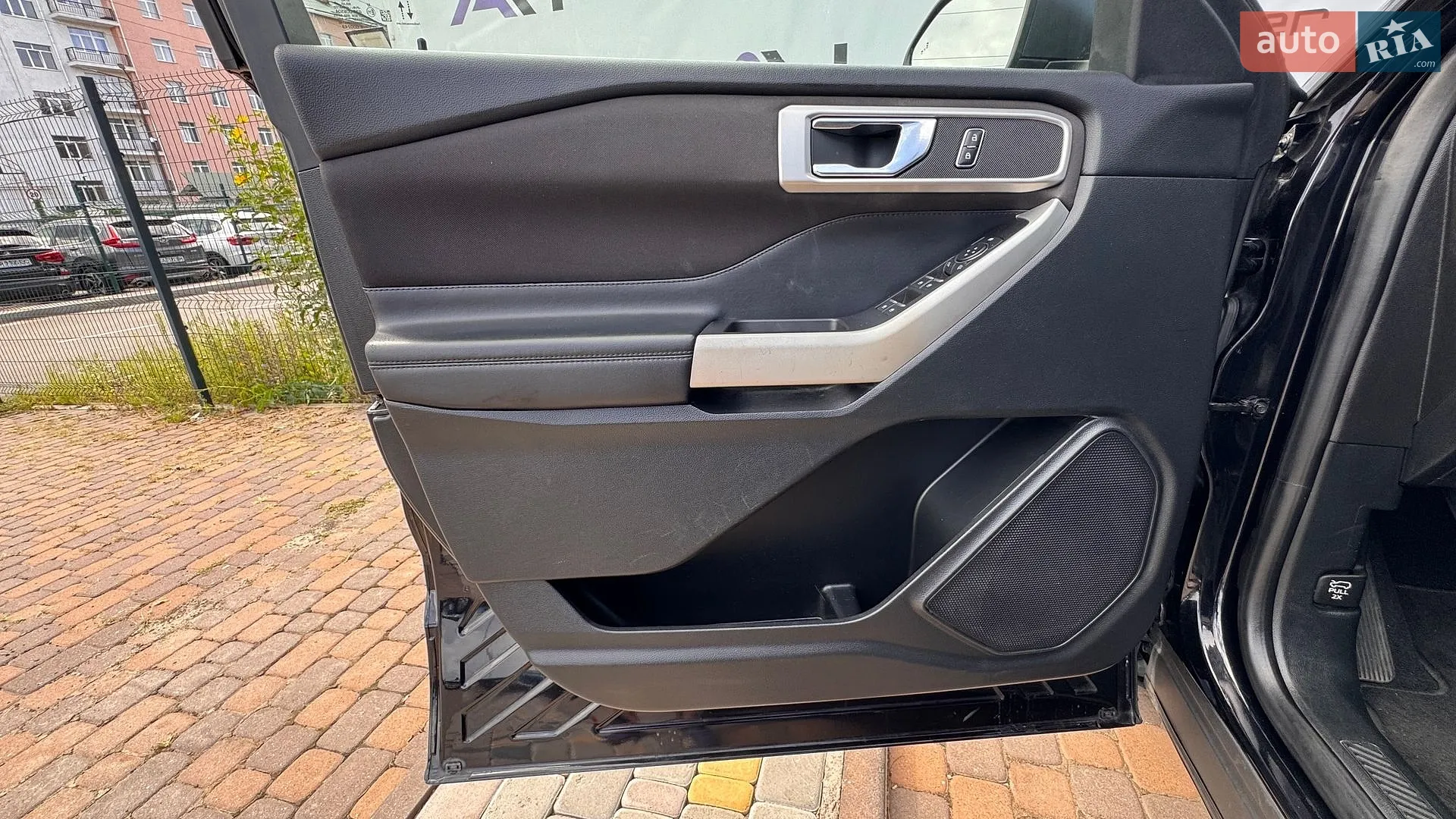 2020 Ford Explorer - мініатюра 41