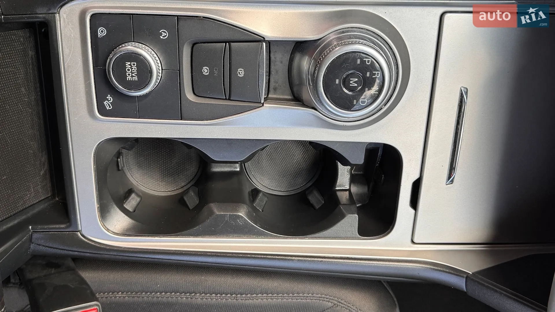2020 Ford Explorer - мініатюра 55