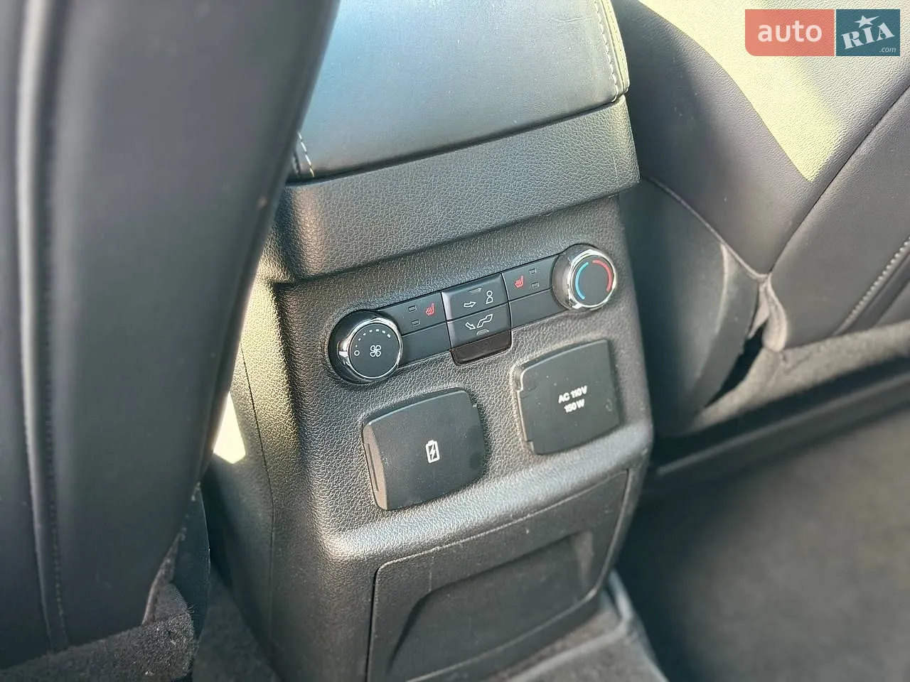 2018 Ford Explorer - мініатюра 20