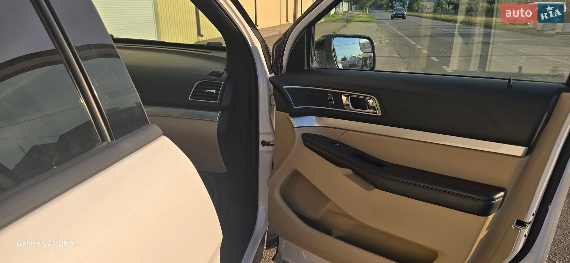 2015 Ford Explorer - мініатюра 15