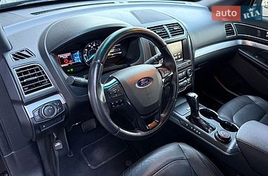 Внедорожник / Кроссовер Ford Explorer 2016 в Киеве