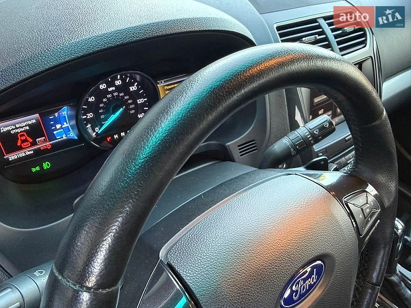 Внедорожник / Кроссовер Ford Explorer 2016 в Киеве