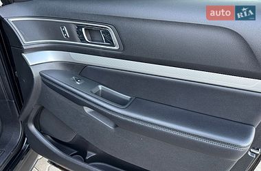 Внедорожник / Кроссовер Ford Explorer 2016 в Киеве