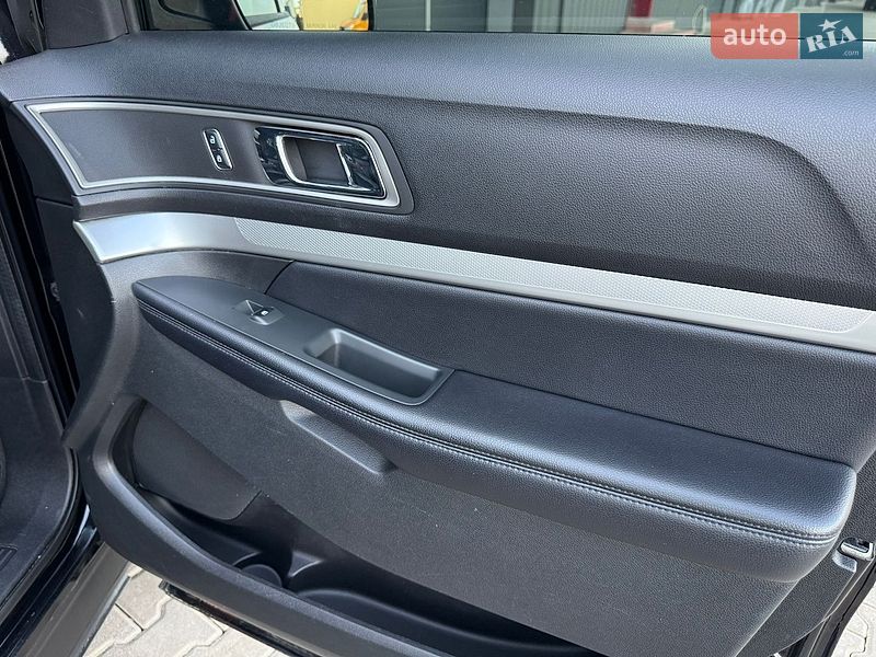Внедорожник / Кроссовер Ford Explorer 2016 в Киеве