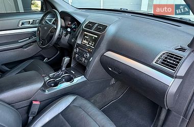 Внедорожник / Кроссовер Ford Explorer 2016 в Киеве