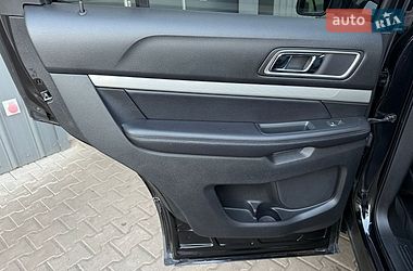 Внедорожник / Кроссовер Ford Explorer 2016 в Киеве