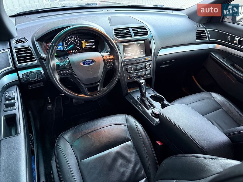 Внедорожник / Кроссовер Ford Explorer 2016 в Киеве