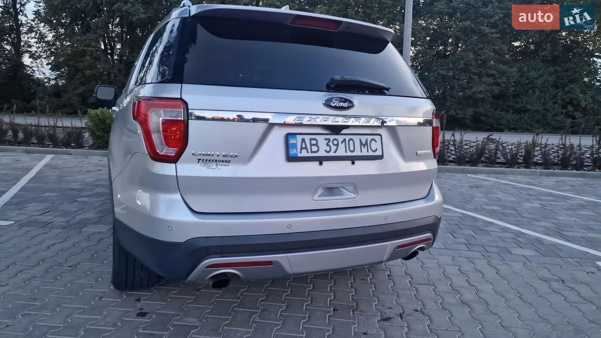 2016 Ford Explorer - мініатюра 14