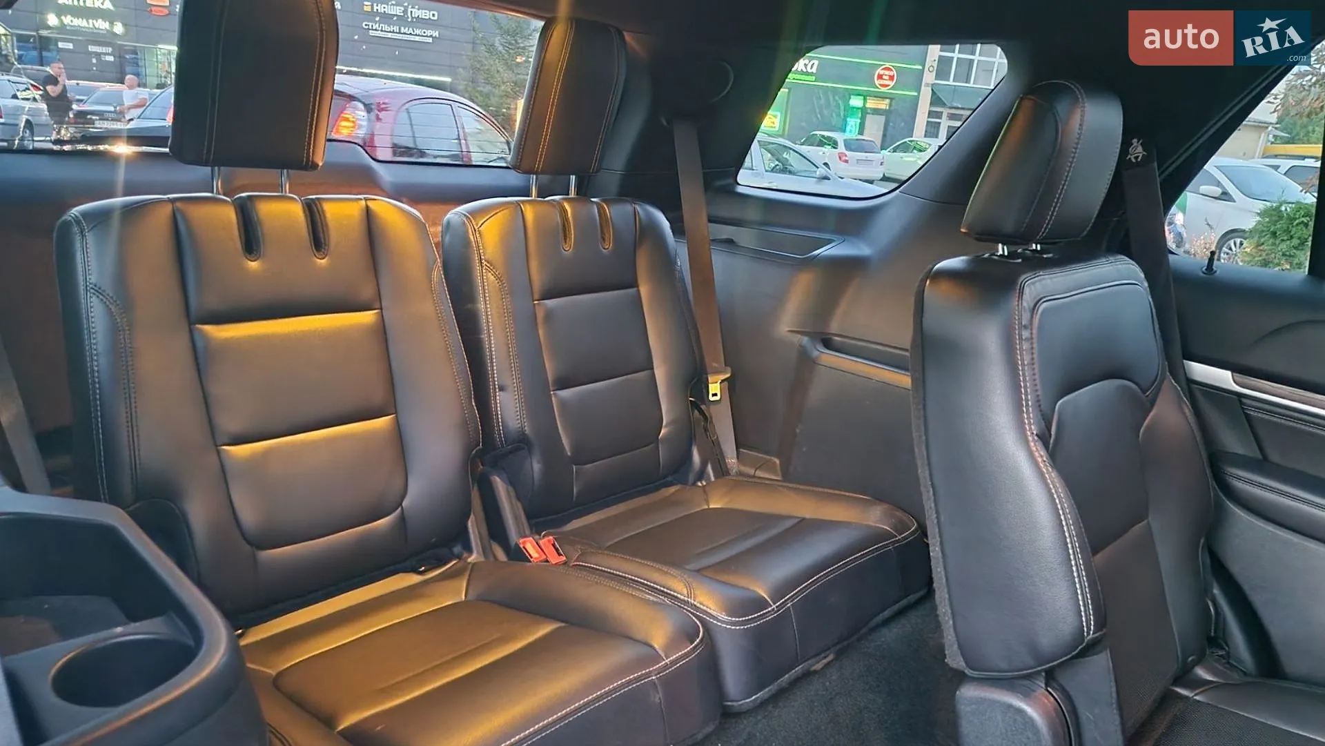 2016 Ford Explorer - мініатюра 45