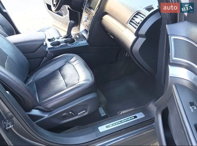 Внедорожник / Кроссовер Ford Explorer 2016 в Киеве фото 19 Внедорожник / Кроссовер Ford Explorer 2016 в Киеве