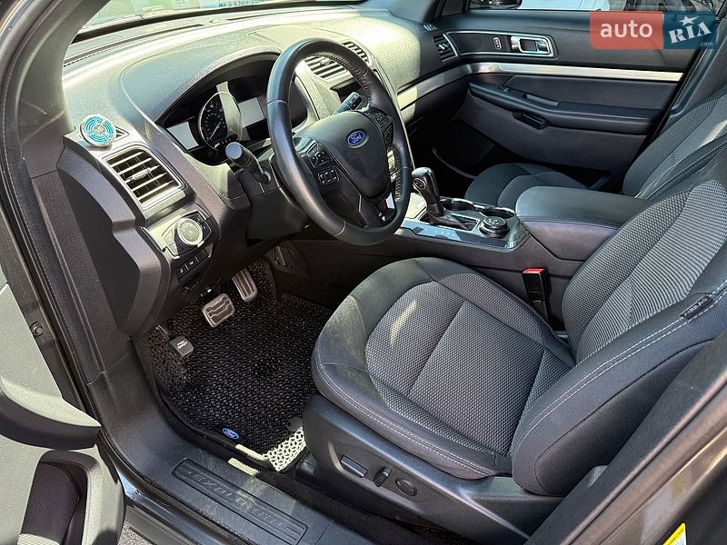 Позашляховик / Кросовер Ford Explorer 2018 в Києві