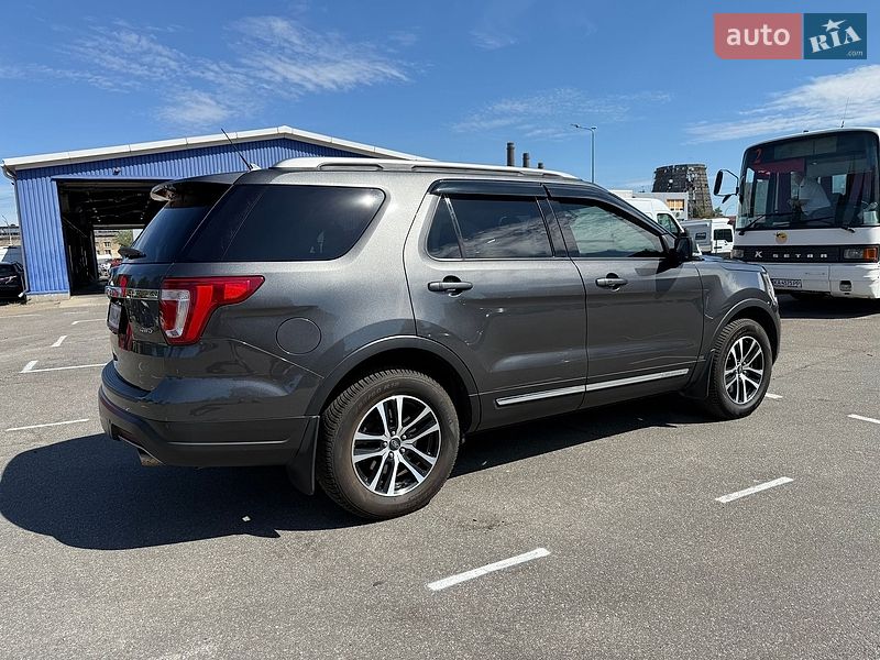 Позашляховик / Кросовер Ford Explorer 2018 в Києві
