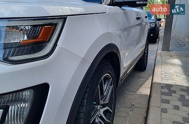 Позашляховик / Кросовер Ford Explorer 2016 в Києві