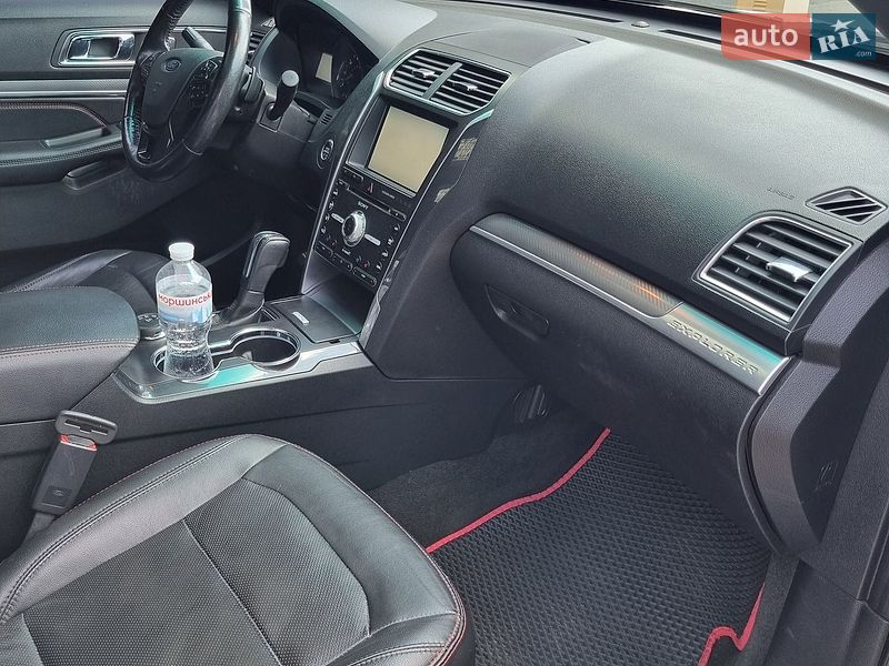 Позашляховик / Кросовер Ford Explorer 2016 в Києві