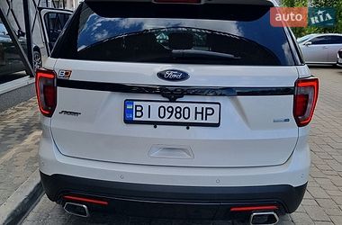 Позашляховик / Кросовер Ford Explorer 2016 в Києві