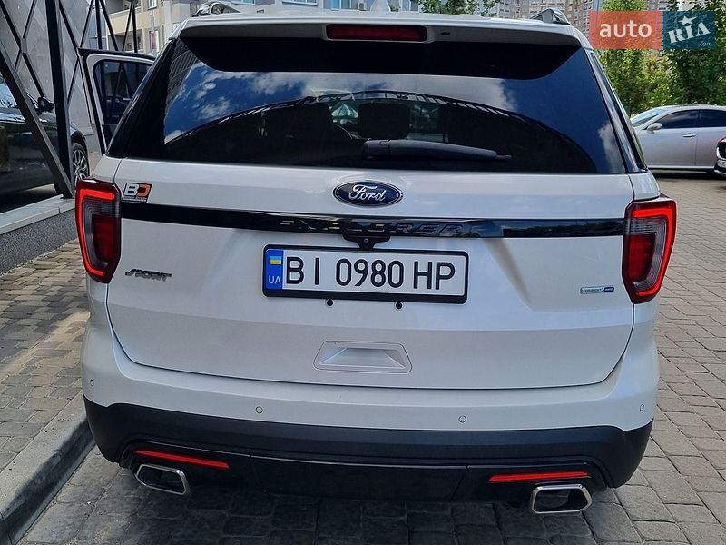 Позашляховик / Кросовер Ford Explorer 2016 в Києві
