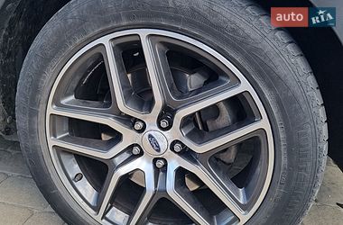 Позашляховик / Кросовер Ford Explorer 2016 в Києві