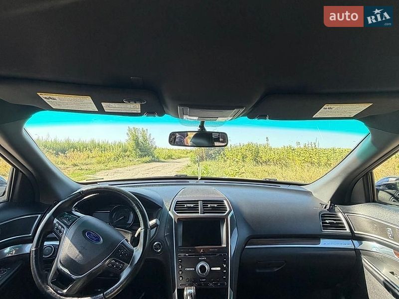 Позашляховик / Кросовер Ford Explorer 2015 в Києві