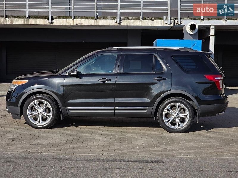 Позашляховик / Кросовер Ford Explorer 2011 в Києві