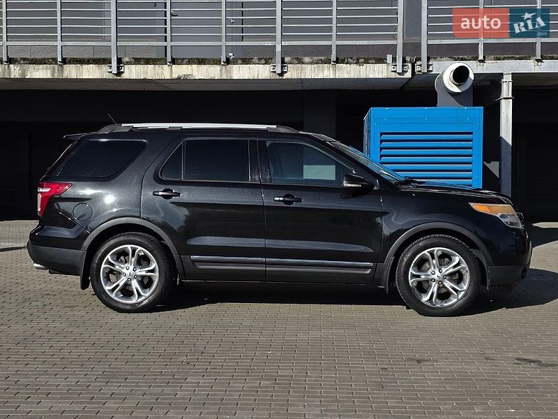 Позашляховик / Кросовер Ford Explorer 2011 в Києві